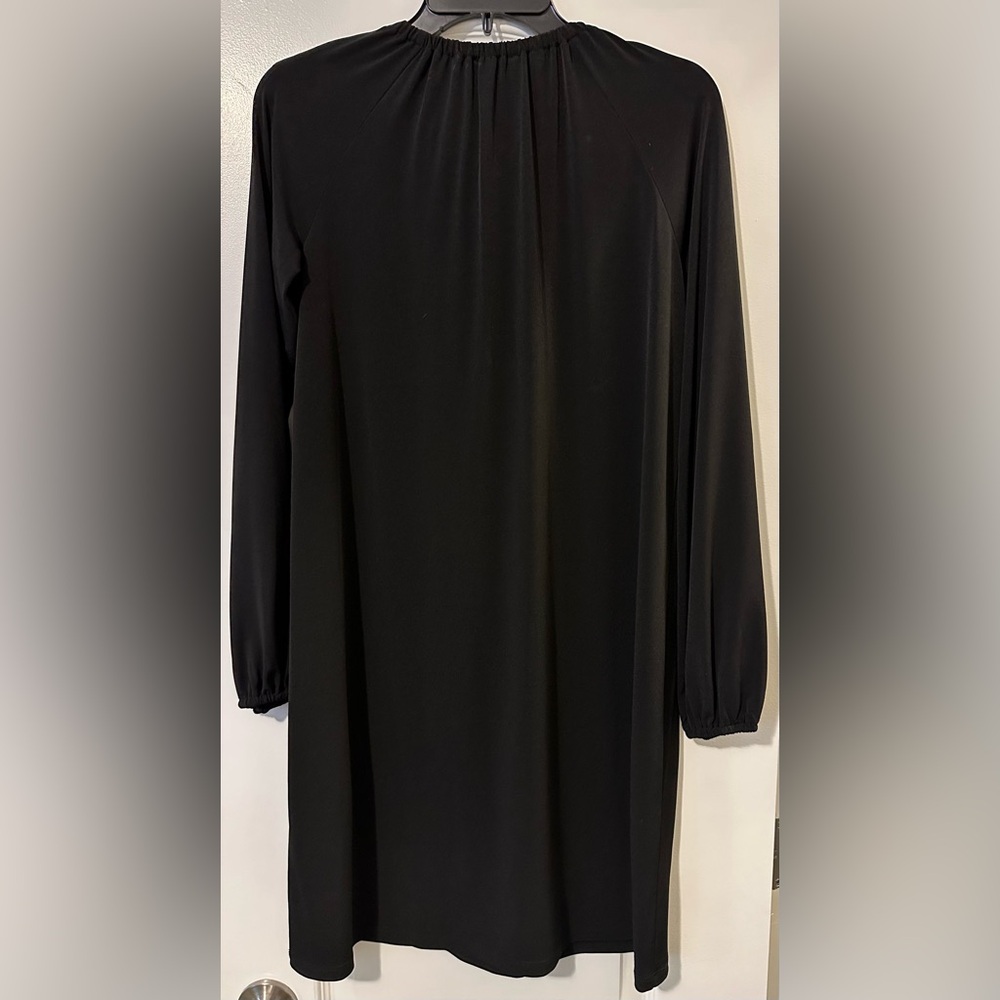 NWT Michael Kors Shift Dress with long Sleeves - Size M - Picture 4 of 4
